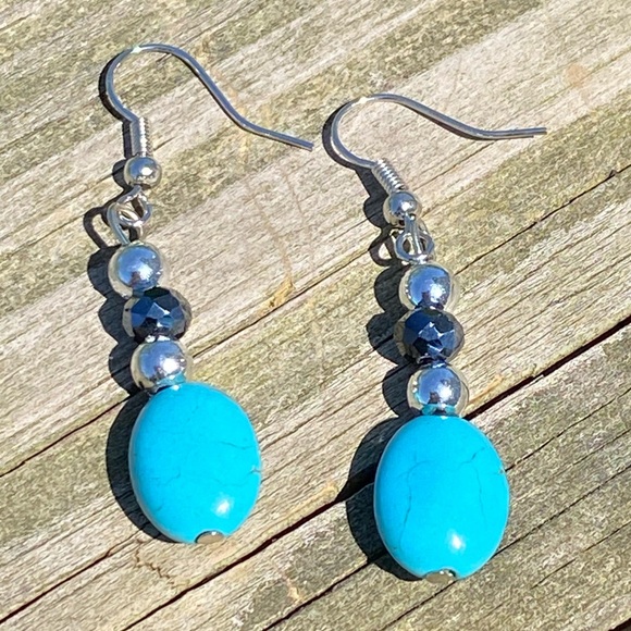 Faux turquoise beaded drop earrings - Picture 3 of 7